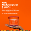 Cantu Moisturizing Twist & Lock auf Hand und Schrift vor orangefarbenen Hintergrund