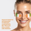 Frau mit YEAUTY Matcha Collagen Mango Eye Pad Mask unter den Augen und Text vor hellem Hintergrund