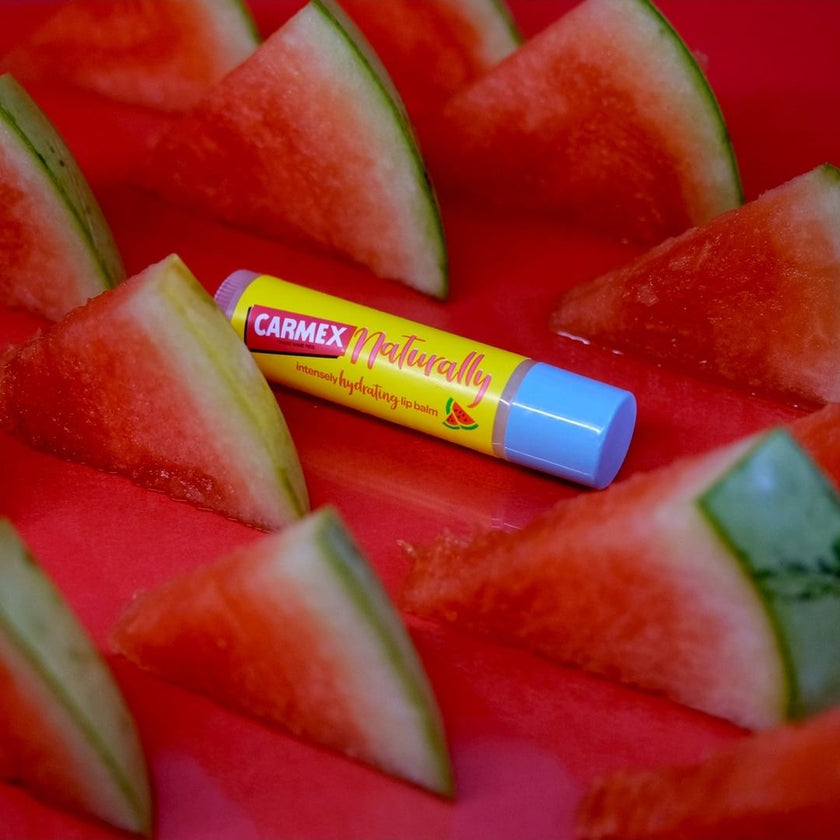 Carmex Naturally Stick Wassermelone - red backround