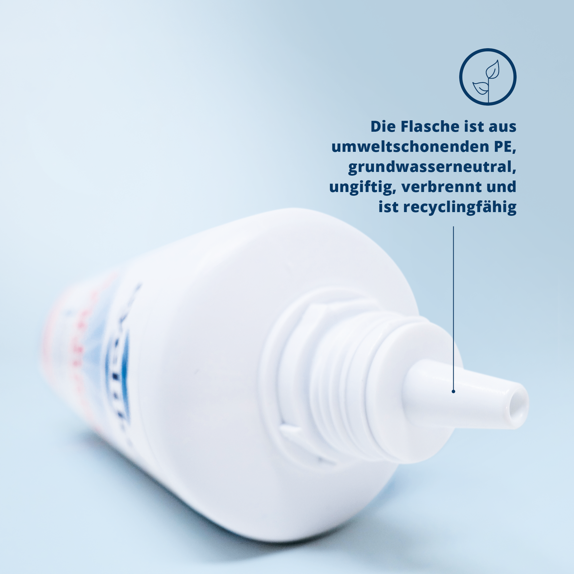geöffnete liegende  eyelike Kochsalz Lösung - 360 ml Flasche auf blauem Grund mit Icon und Schrift