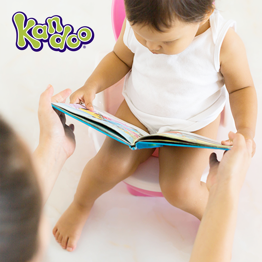 Kind auf Töpfchen mit Buch und Logo oben links