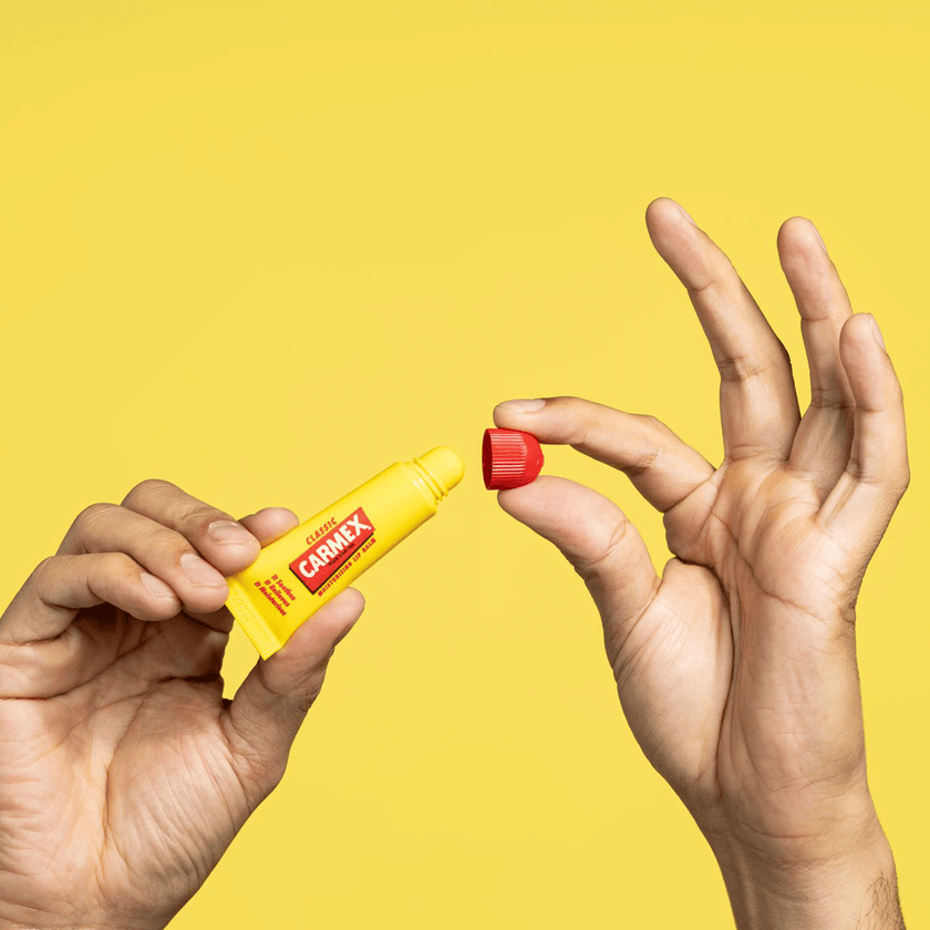 Geöffnete Carmex Classic Tube