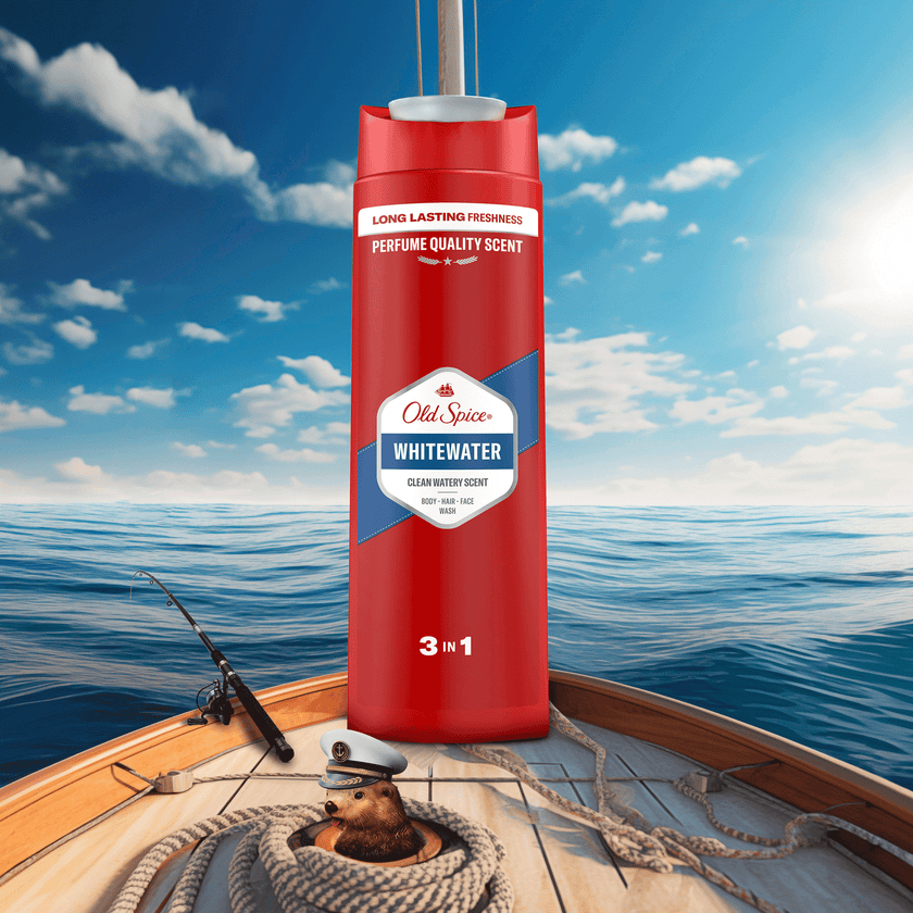 Old Spice 3in1 Shower Gel Whitewater XL auf einem Boot vorne stehend
